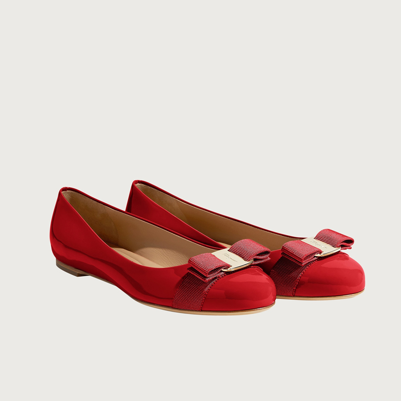 Second Hand Ferragamo Red Flat Women's Shoe, Size: EU 35 | From the Second Hand Shop