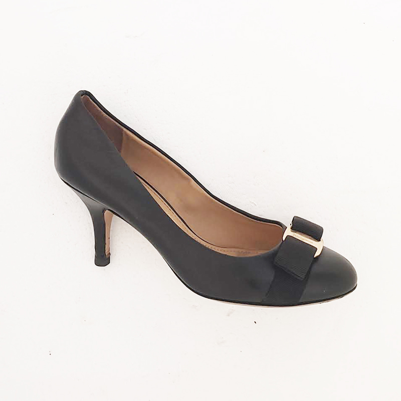 Ferragamo Second Hand Black Women's Heels | Size: 36